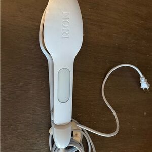 Nori Handheld Steam Iron